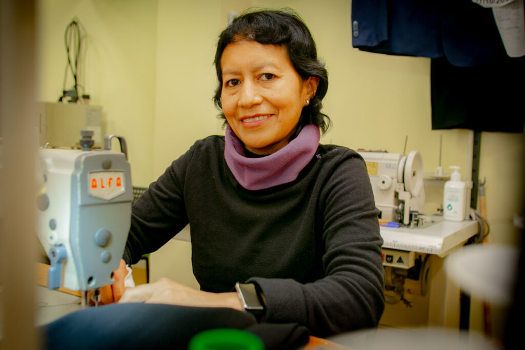 010_ARREGLOS AGUJA E HILO._DR5B5627_ MERC.DIEGO DE LEON_copy_