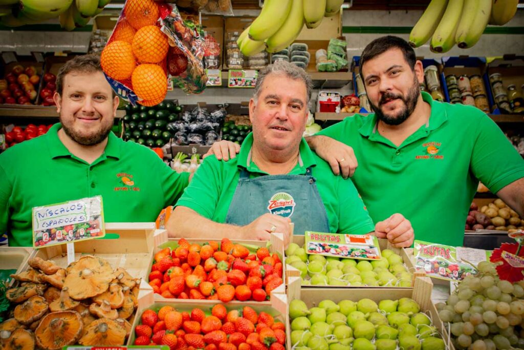 012_FRUTERIA ANTONIO Y DAVID._DR5B5341_ MERC.DIEGO DE LEON_copy_