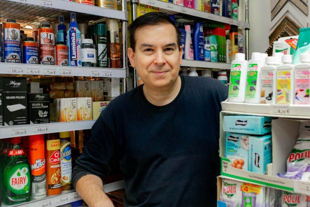 014_DROGUERIA APH._DR5B5621_ MERC.DIEGO DE LEON_copy_